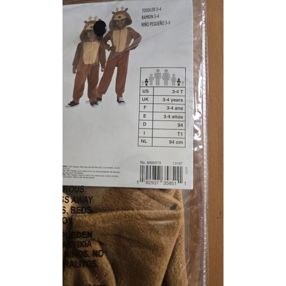N/A reindeer zipster